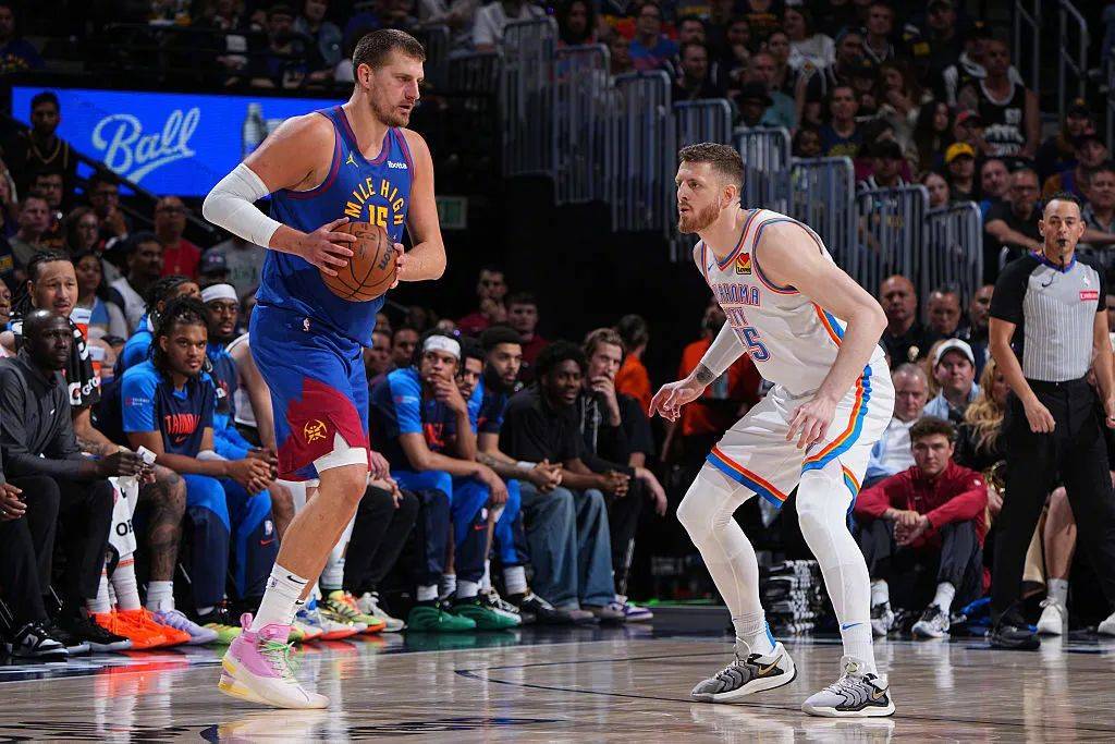 易游体育平台 -丹佛掘金迎CBA季后赛关键赛，加时末段豪取连胜，底气十足，年轻球员得到机会的简单介绍