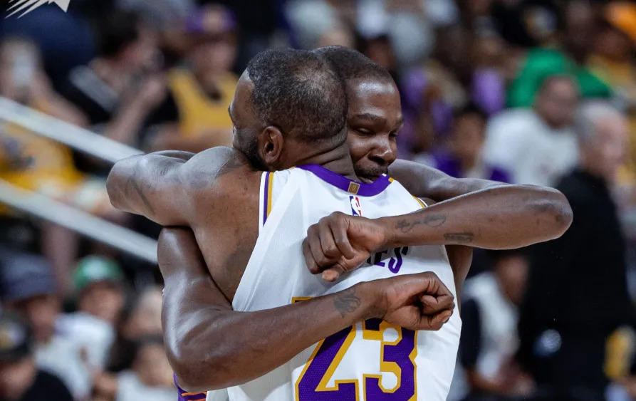 易游官网 -包含浙江稠州冲刺阶段止住颓势；志在NBA常规赛名次提升；话题不断；身体对抗强度拉满的词条